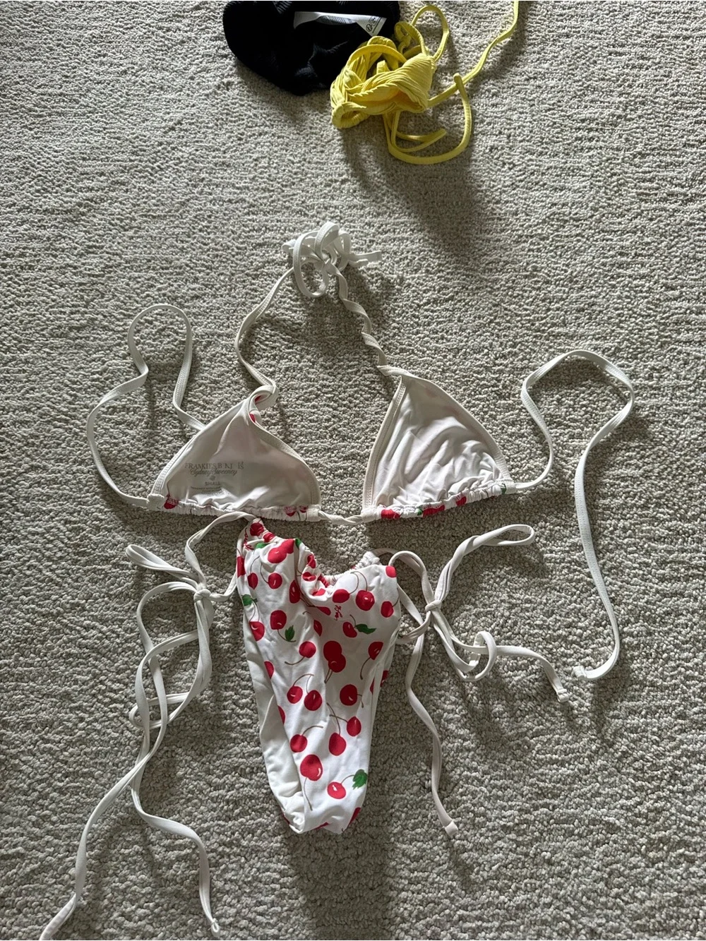 Frankie’s bikinis cherry set - Picture 3 of 7